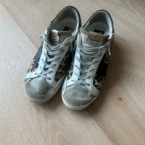 Golden Goose Super-Star Sneakers with Leopard Print and Black Star - Picture 2 of 7